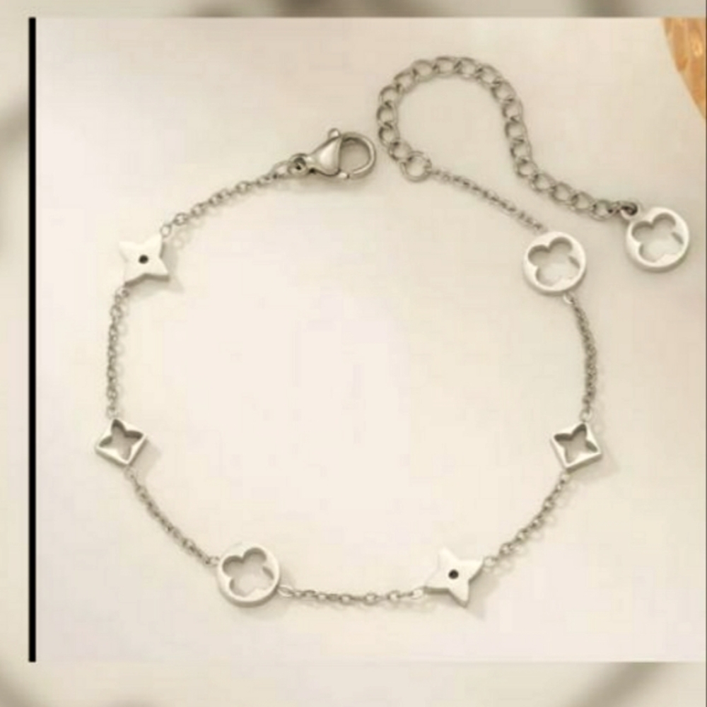Lucky Silver Bracelet